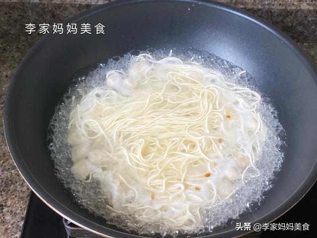 冬天，孩子最爱吃这款早餐，营养全面，好吃好消化，做法简单