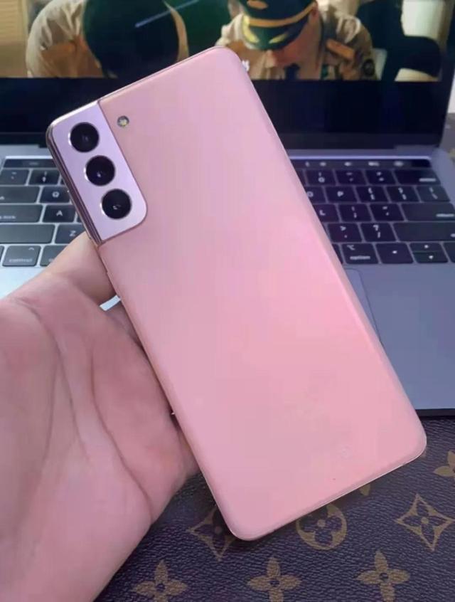 2199起！OPPO Reno7 系列正式发布，冲击高品质直屏次旗舰