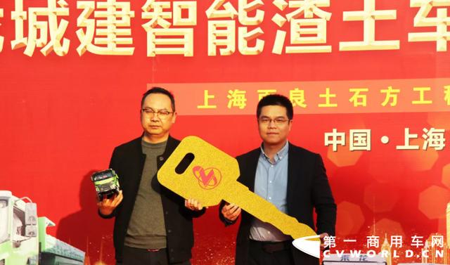 11月重卡市场最火的还是新能源？解放/红岩/北奔/华菱谁获最大单