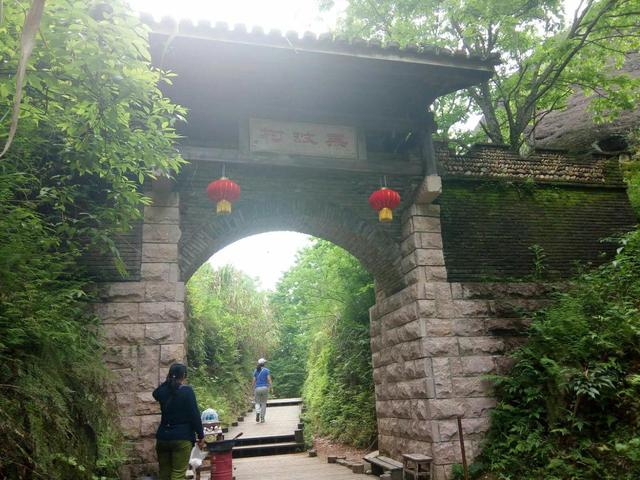 一個讓人流連忘返的旅行度假聖地——龍虎山