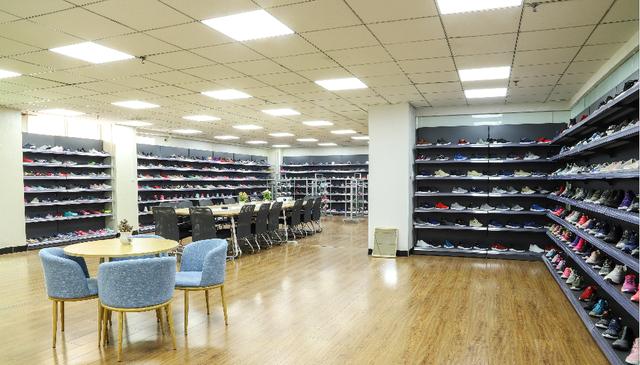 这个70后做传统外贸的泉州人，成为外贸冠军，完成父亲多年夙愿