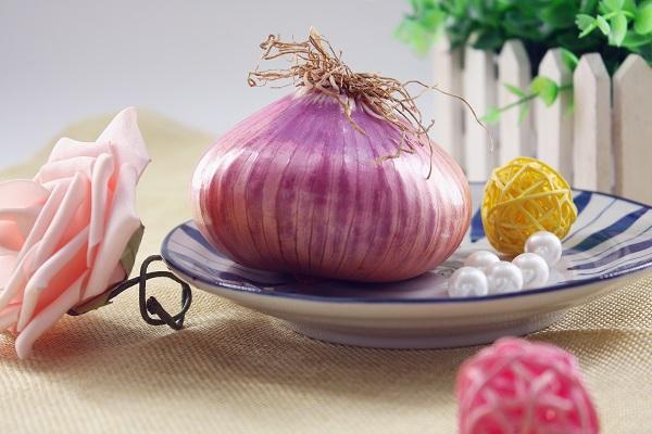 天天吃洋葱能降血压？医生告诉你“高血压饮食”的真相