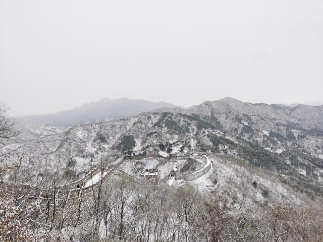遊北京—雪中的慕田峪長城