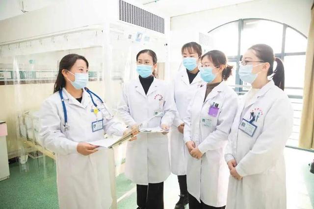 孩子高烧五天不退，竟是再生障碍性贫血！初期症状隐匿要警惕