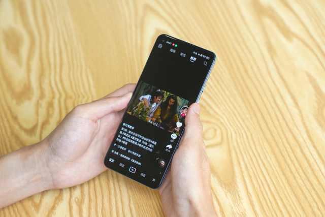 一加9性能续航体验：4小时重测电量剩余多少？