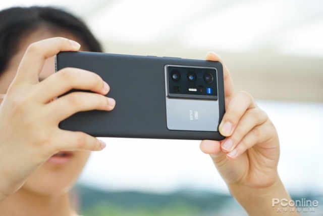 双11明星手机推荐，骁龙全家桶总有一款能满足你