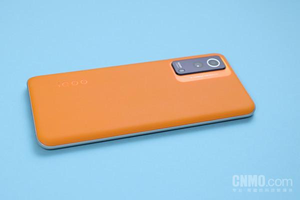 追求手感和续航的看进来 这几款手机最低仅需1449元