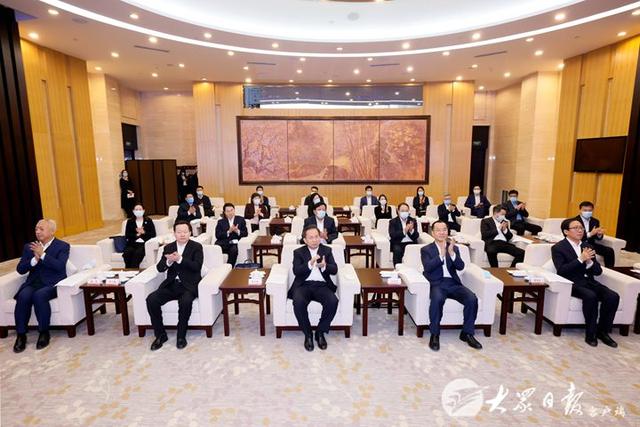 山东省政府与中国联通集团公司签署战略合作协议