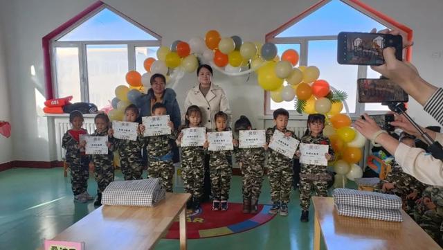 市第一幼儿园举行“生活小能手 自理我最棒”比赛活动