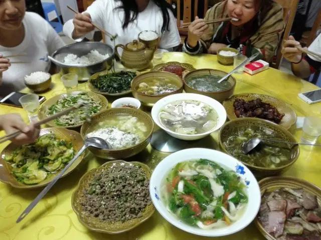 从贵A吃到贵J，贵州9个市州的美食把这条微信撑撑撑撑炸了！