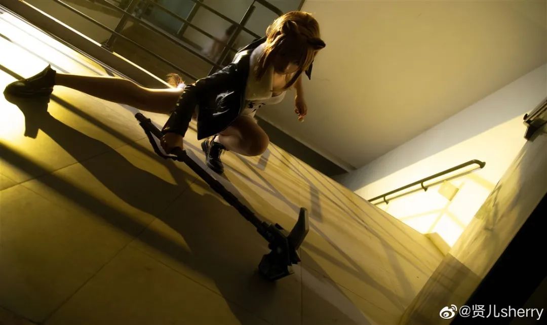 cosplay -《明日方舟》推进之王(@贤儿sherry)，兽耳娘小姐姐真的好大，我喜欢！_图片 No.7