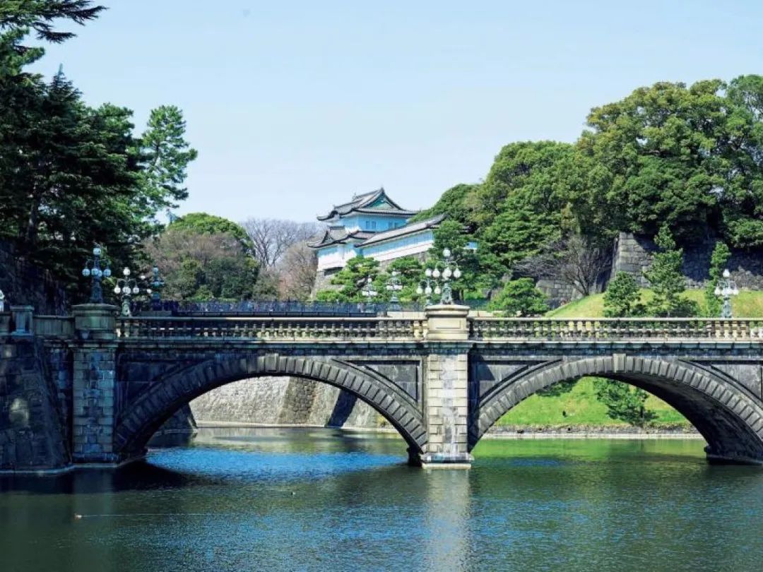 日本天皇的皇居附近 成了全东京治安最差的地方 次元法典