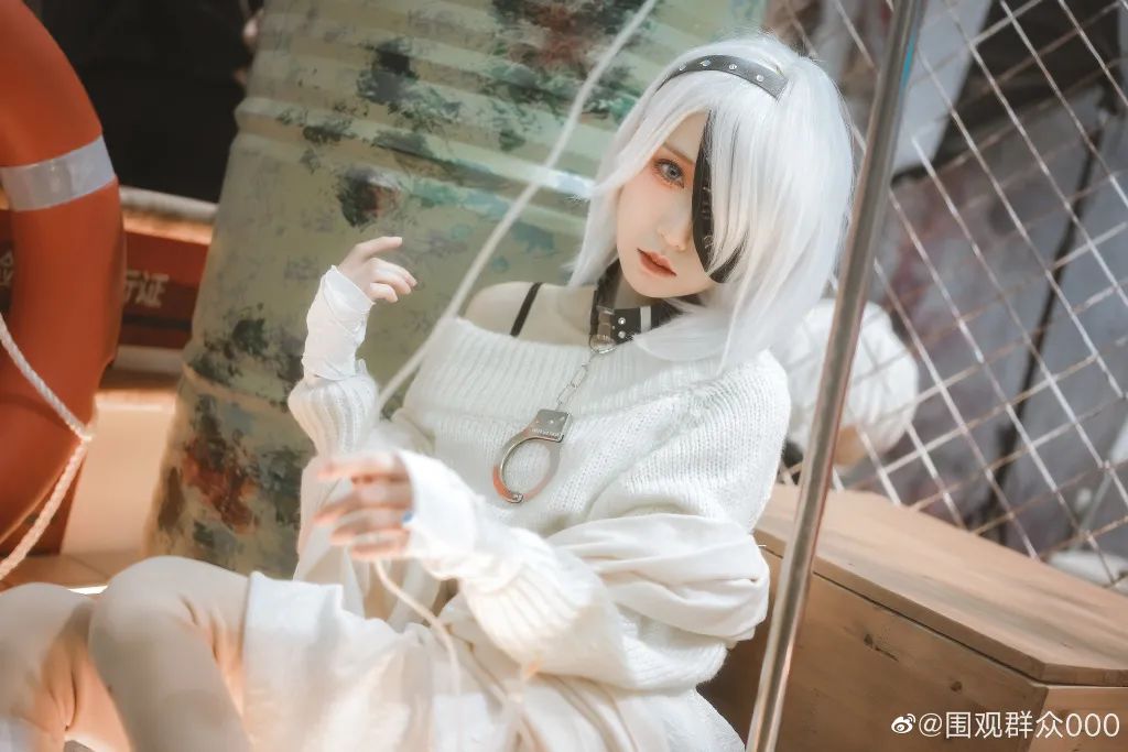 COSPLAY-《代号：永恒》希瑟拉(@依川川),露背毛衣白毛御姐！_图片 No.3