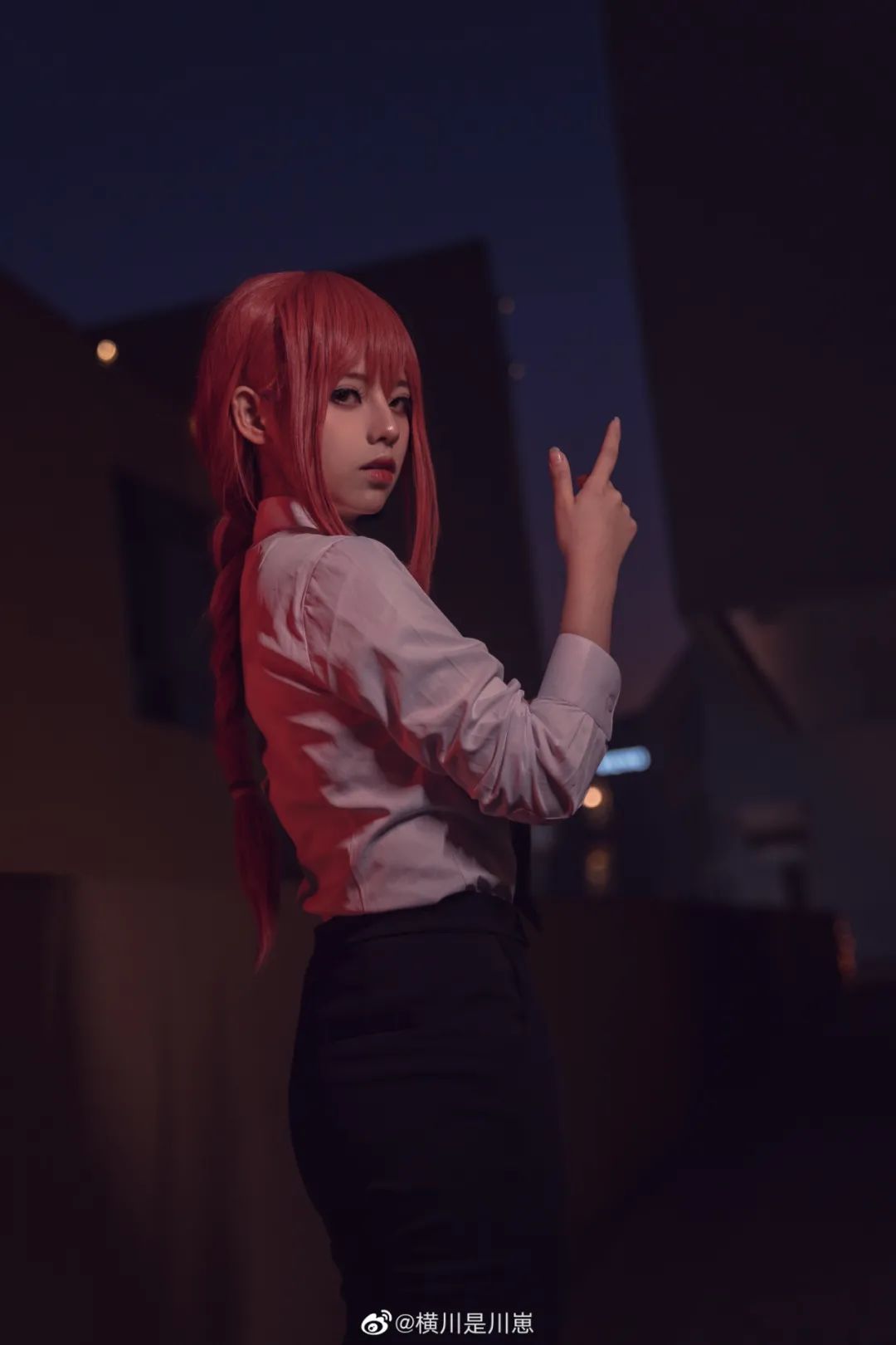 cosplay – 电锯人女主玛奇玛(@横川是川崽)超帅了，你觉得还原不？_图片 No.3
