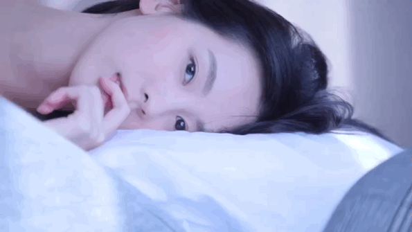 妹子写真 – 陈都灵和关晓彤，清纯和妩媚喜欢哪种风格？_图片 No.4
