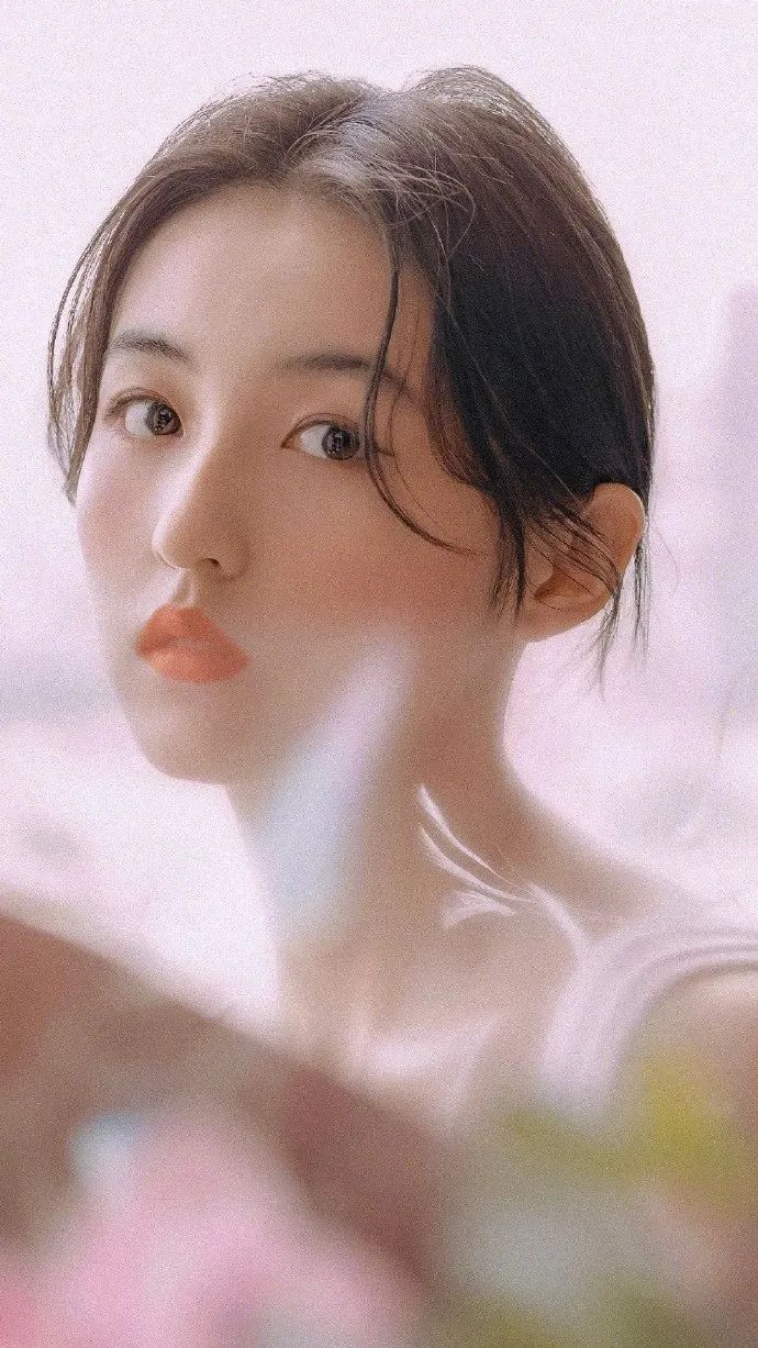 妹子写真 – 阚清子和张子枫，喜欢哪位姐姐呢？_图片 No.18