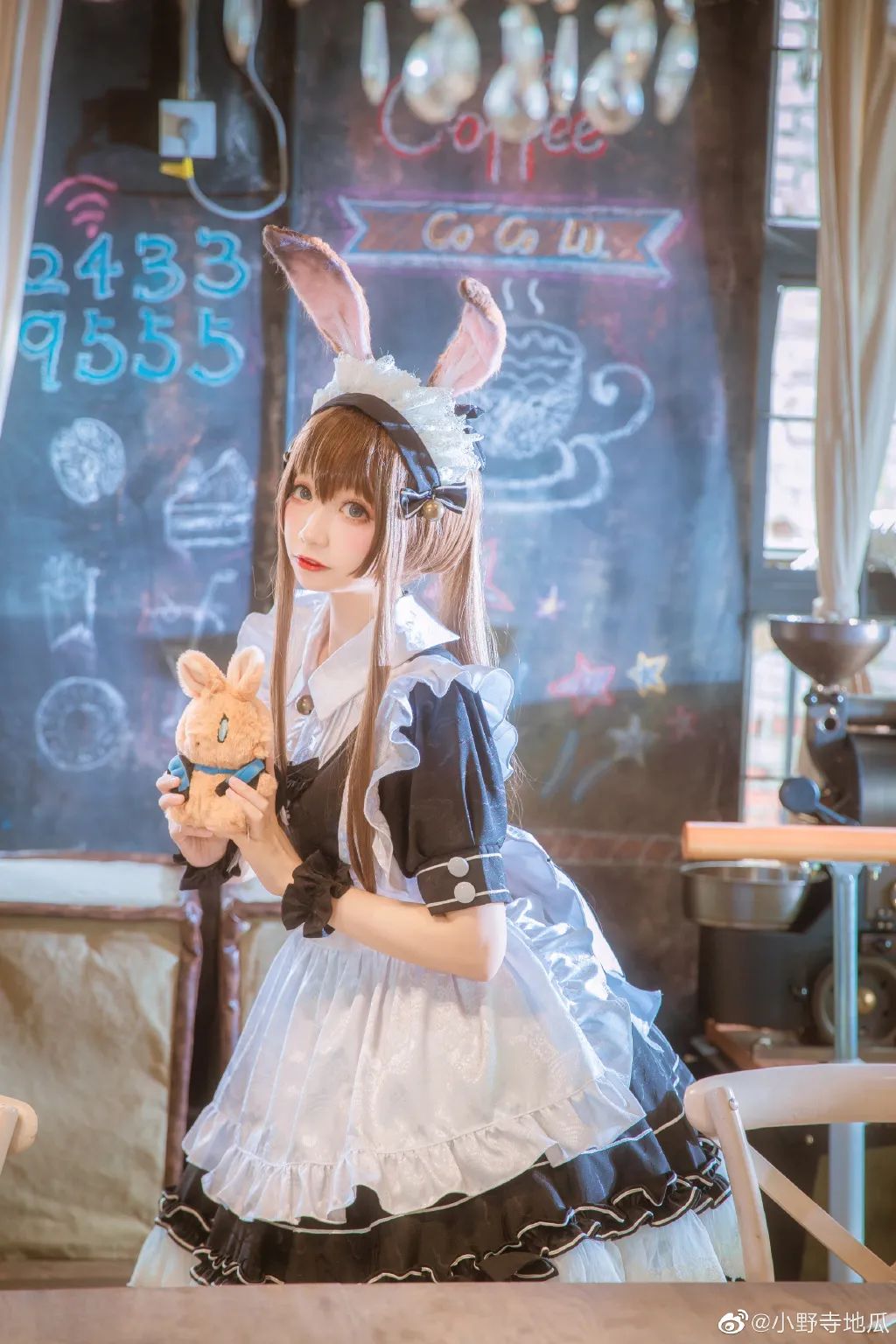 cosplay-《明日方舟》阿米娅 外派任务（@小野寺地瓜），兔耳女仆好可爱！_图片 No.8