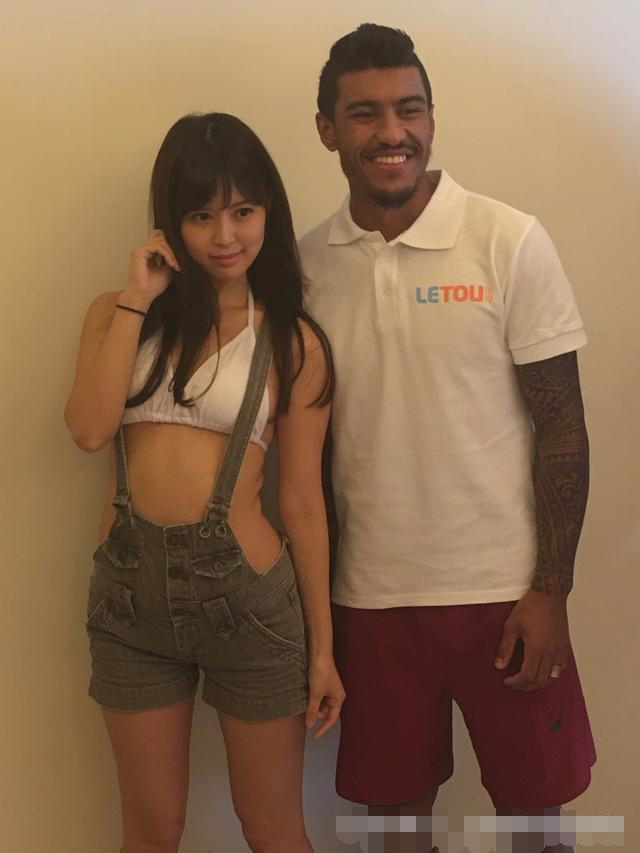 暴力鸟要赌色齐飞？保利尼奥竟携日AV女星，为赌博公司做广告！