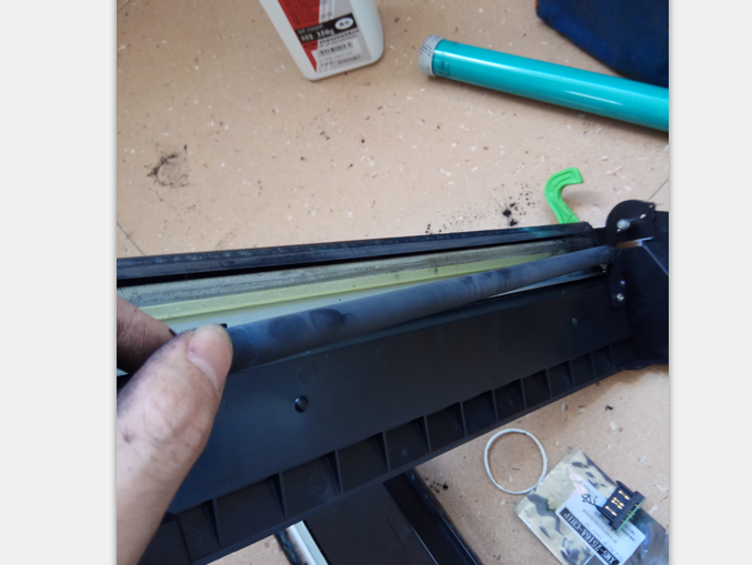 给一台联想lj6000黑白打印机加粉的方法成功的瞬间我奔溃了