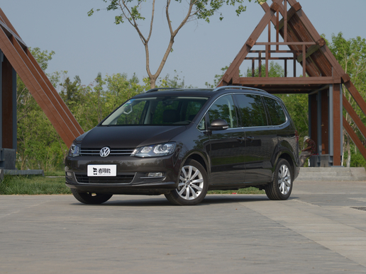 30万贵不贵？和GL8 奥德赛不一样的德味MPV，实拍进口大众夏朗