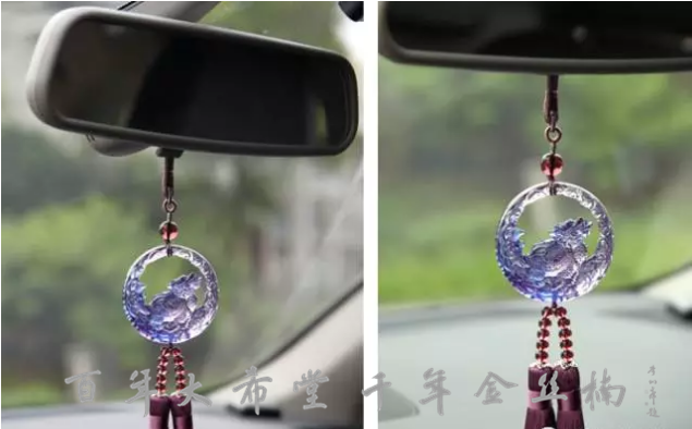 挂什么汽车挂件代表什么样的祝福和审美，你的车上挂对了吗？