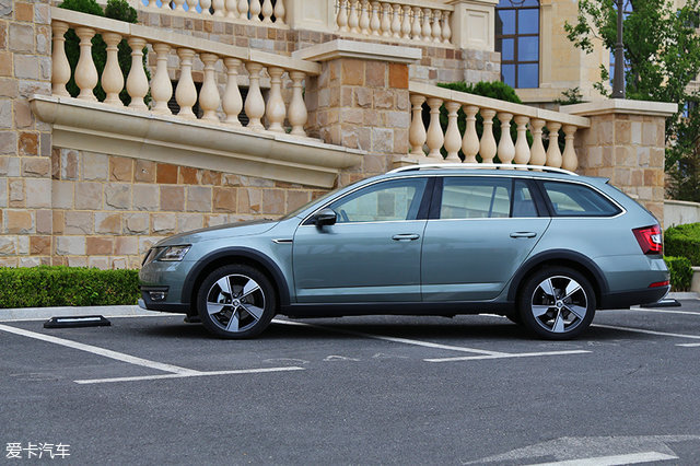 爱卡试驾斯柯达明锐旅行车1.4T