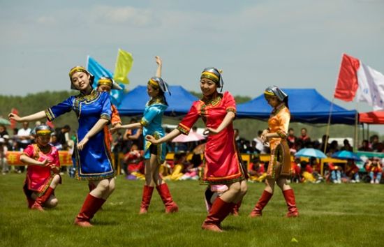 带你领略中国各地有趣民俗文化，看看有没有你家