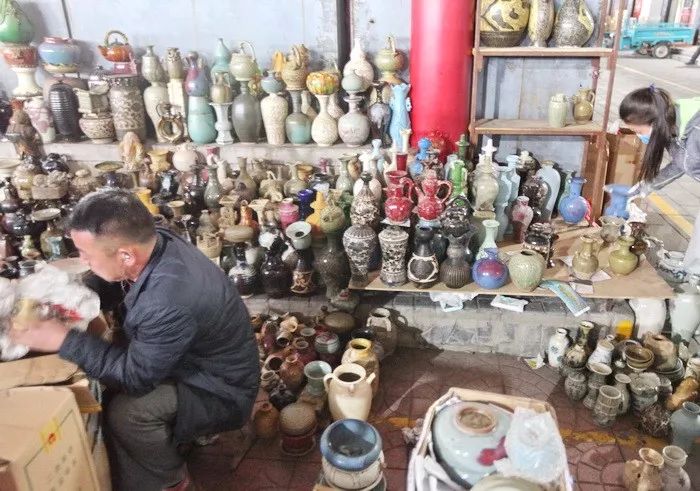 北京潘家园旧货市场：名冠宇内，善本难觅（上）韦力撰