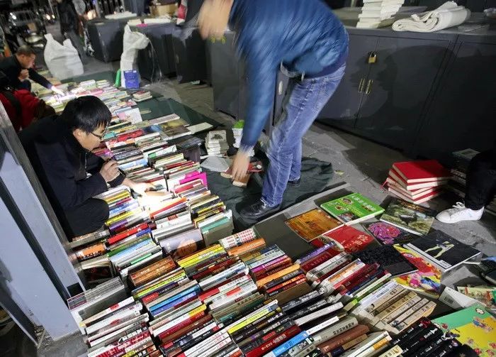 北京潘家园旧货市场：名冠宇内，善本难觅（上）韦力撰