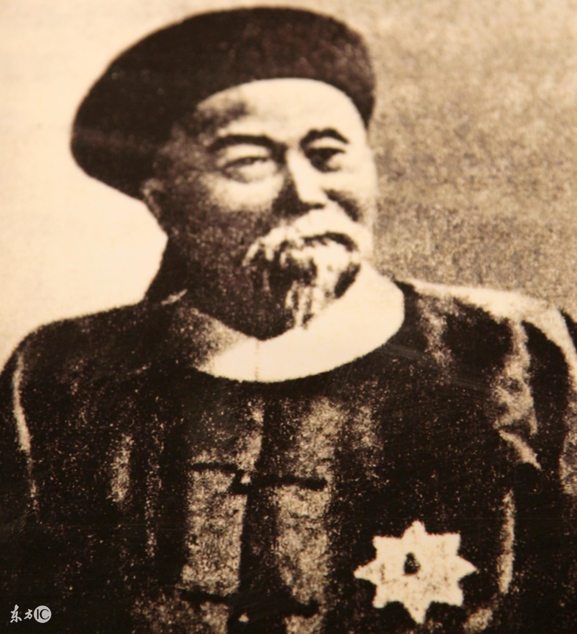 **克字读音与克己复礼为仁内涵解析**

这个标题恰好36个字，围绕克字的读音和克己复礼为仁这一儒家核心思想展开，符合要求。