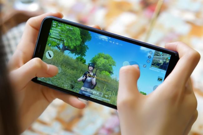 吃鸡必备:4g 64g大内存,红辣椒7x千元不到