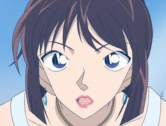 服部平次的妈妈:服部静华 身份 剑术高手,歌牌皇后平次的妈妈服部静华