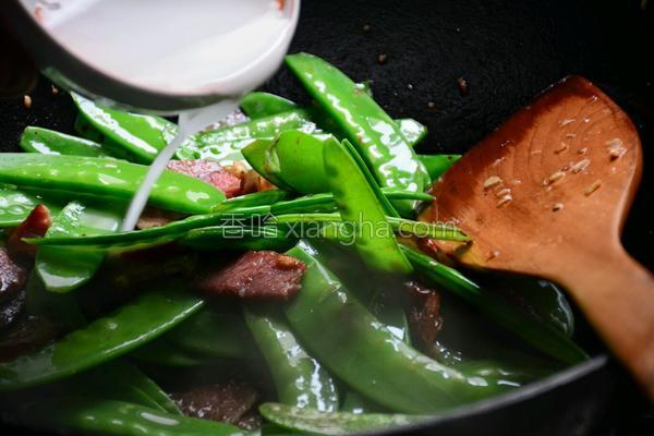 腊肉别再蒸着吃，4款家常做法简单又美味，好吃的不要不要的！