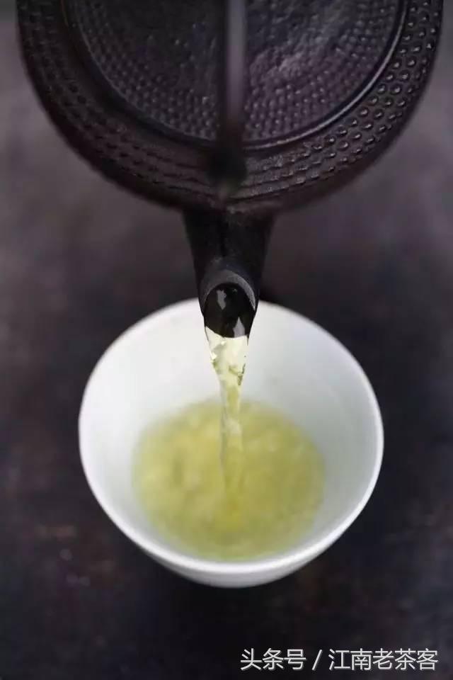 懂茶妹说茶｜一壶清茶，一颗静心