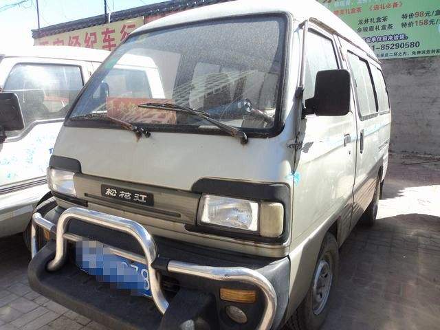 “车”犊子：不忘情怀，童年的松花江面包车