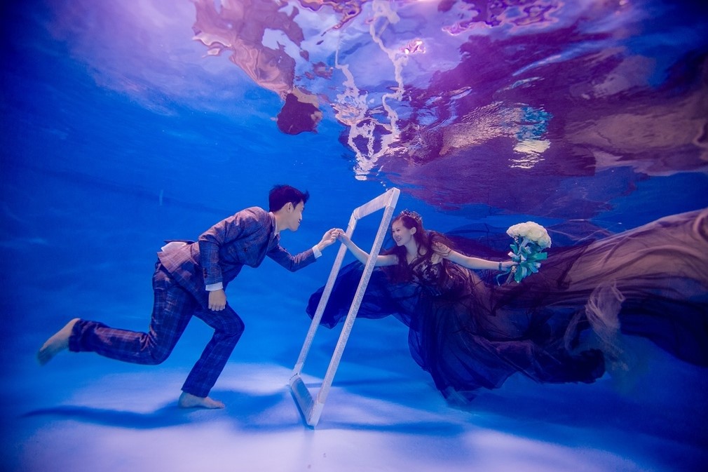 这么美的水下婚纱照,你沉醉了吗?