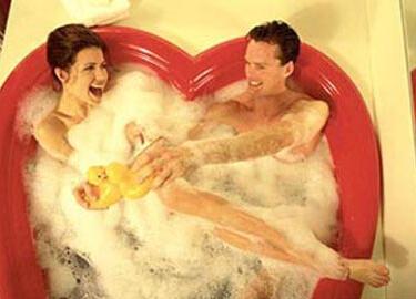 浪漫“鸳鸯浴”竟暗藏5个惊人危险