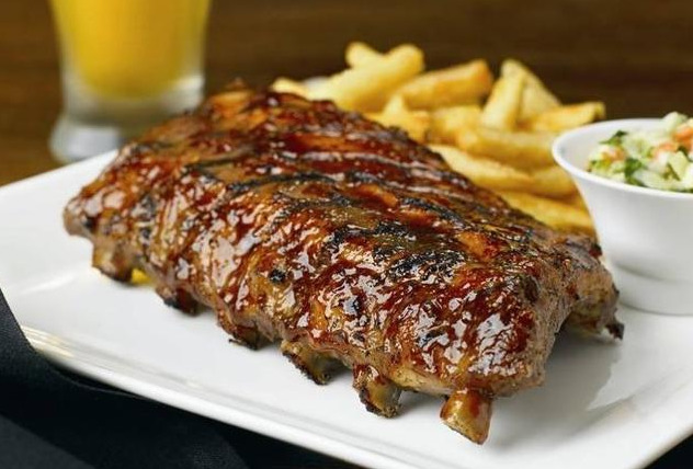 冬日时令美食:大厨教你轻松烹制牛排骨两吃,肉嫩汤鲜超简单