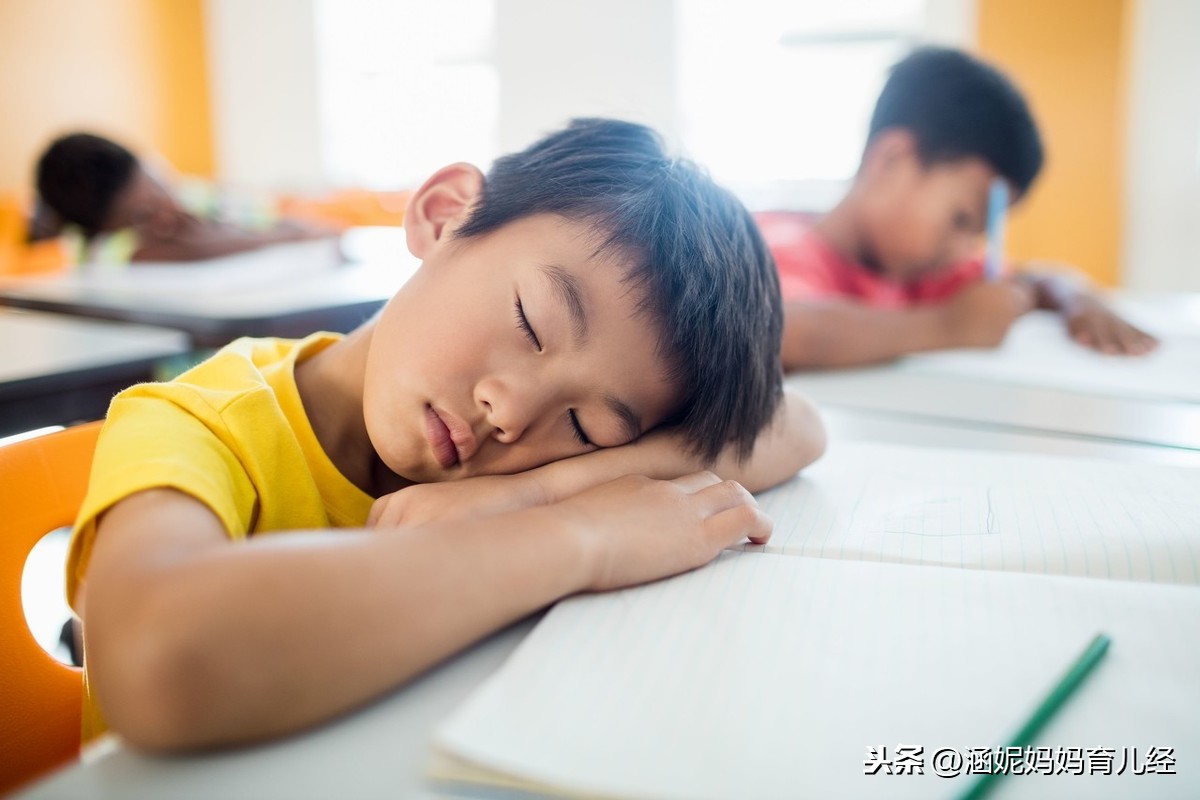 孩子写作业拖拉磨蹭，家长别只知道催，不如试试这个方法，很有效
