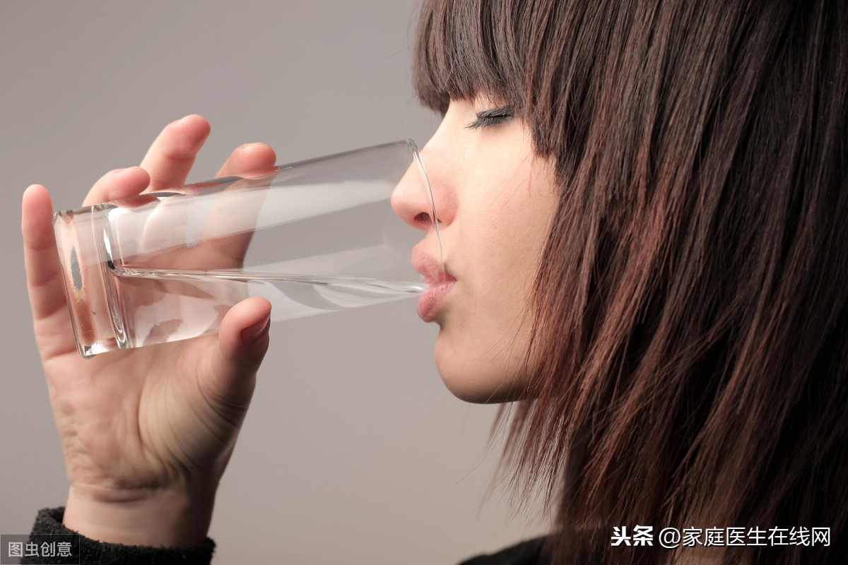 张嘴就闻到一阵臭气？分享8个小妙招，开口不再尴尬