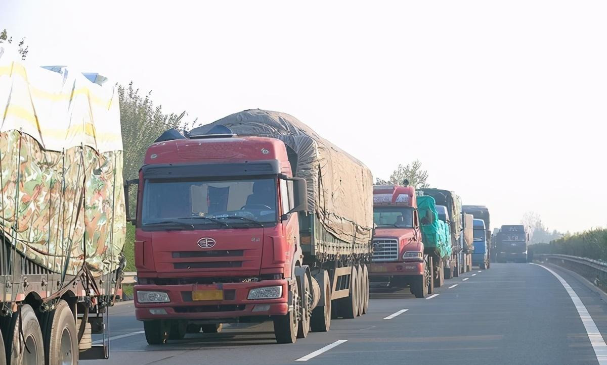 刚买3年的国四车，还没回本就不让跑了，这样一刀切合理吗？