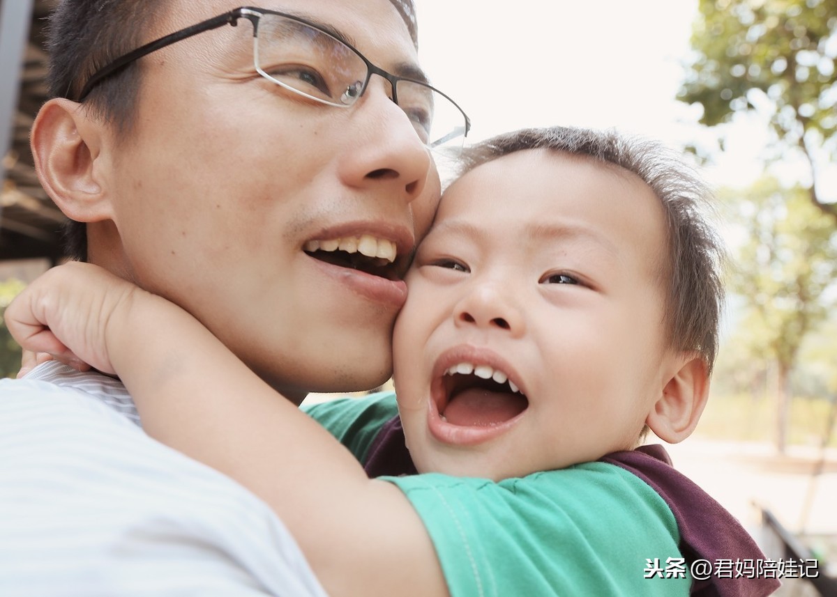 《送给爸爸的春天》：浓浓父子情，心暖如花开