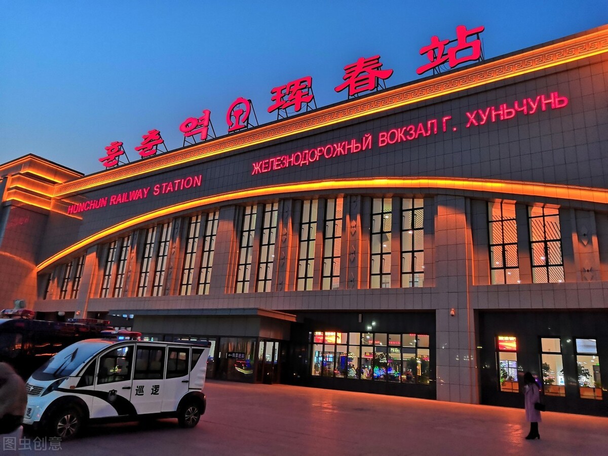 朝鲜边城自驾游，满大街中国符号，居民说普通话用人民币