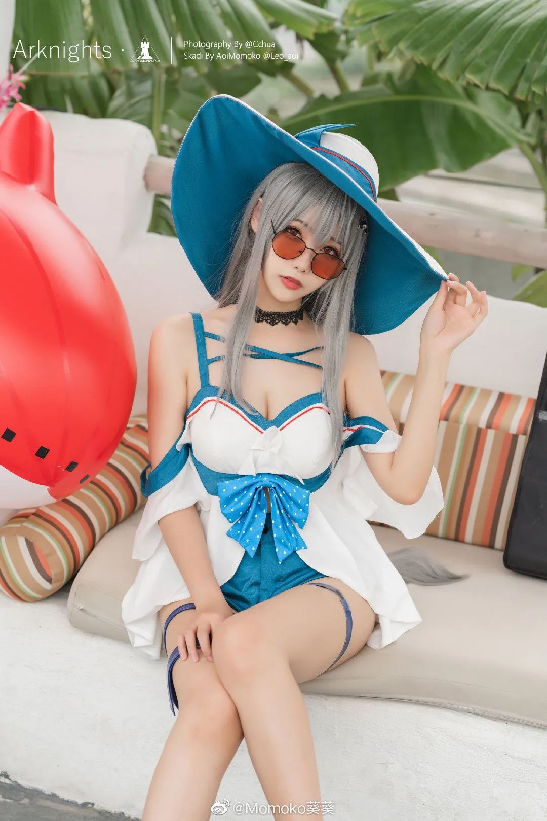 cosplay -《明日方舟》斯卡蒂(@Momoko葵葵)，清凉泳装，极限长腿纵享丝滑_图片 No.5
