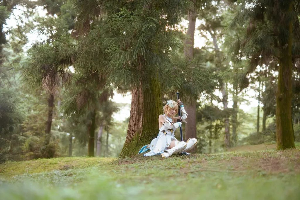cosplay -《原神》荧(@板医生)，这香肩把人看馋了！_图片 No.8