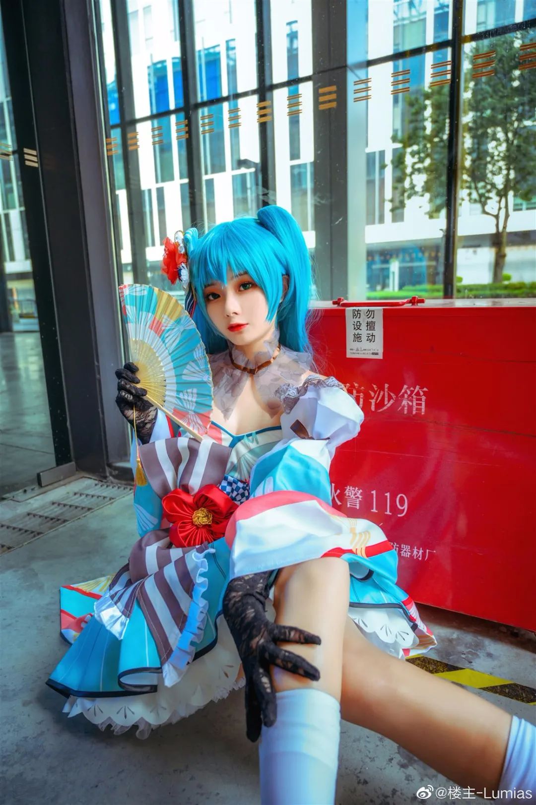 cosplay -VOCALOID 初音未来 MIKU39(@浅树迟栗)，低胸装有点亮啊_图片 No.9