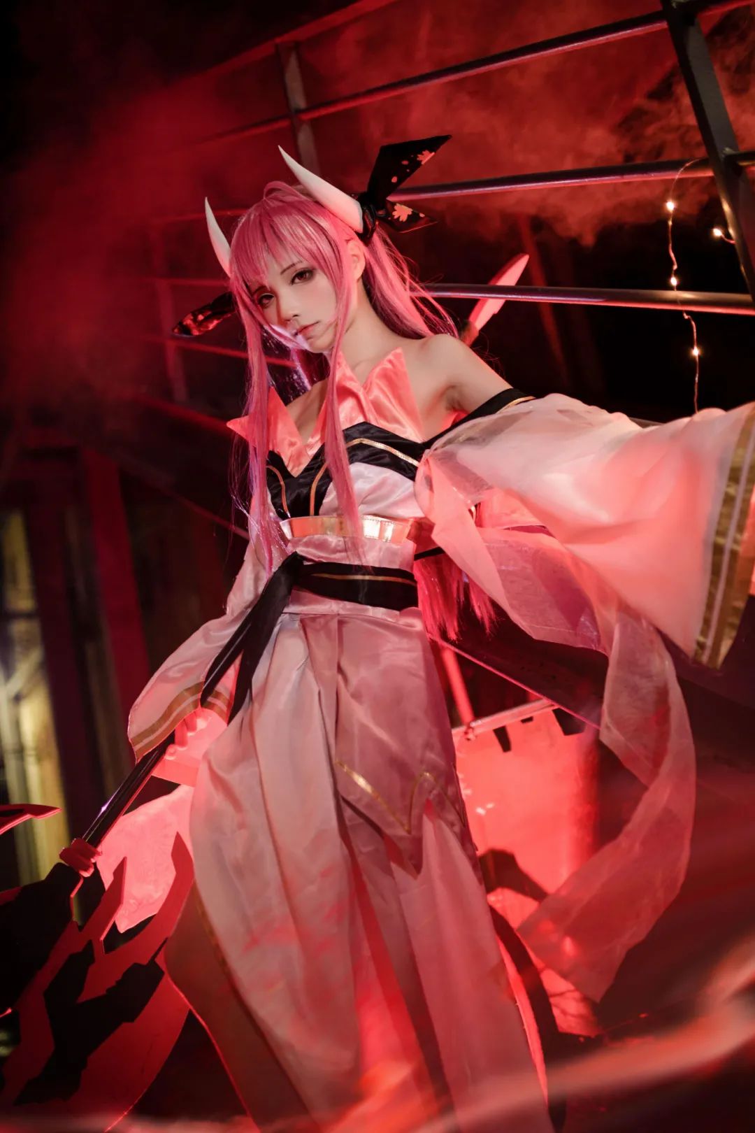 Cosplay 约会大作战 五河琴里 千城夜 这波啊是萝莉长大后的琴里 又妩媚又帅气 一位少女 专注于美丽女子