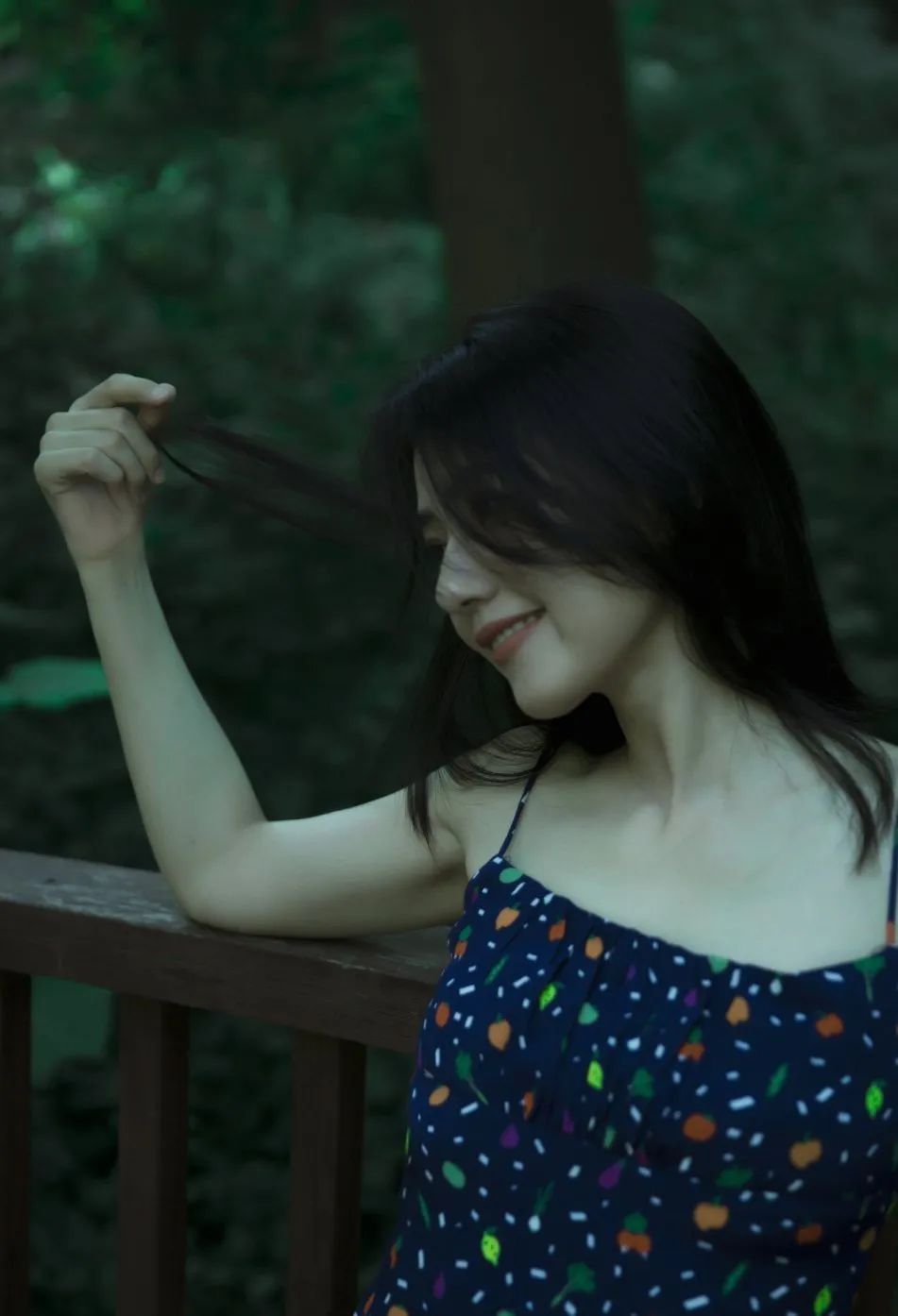 妹子写真 – 红装程潇和文艺范高圆圆，喜欢哪一位呢？_图片 No.8