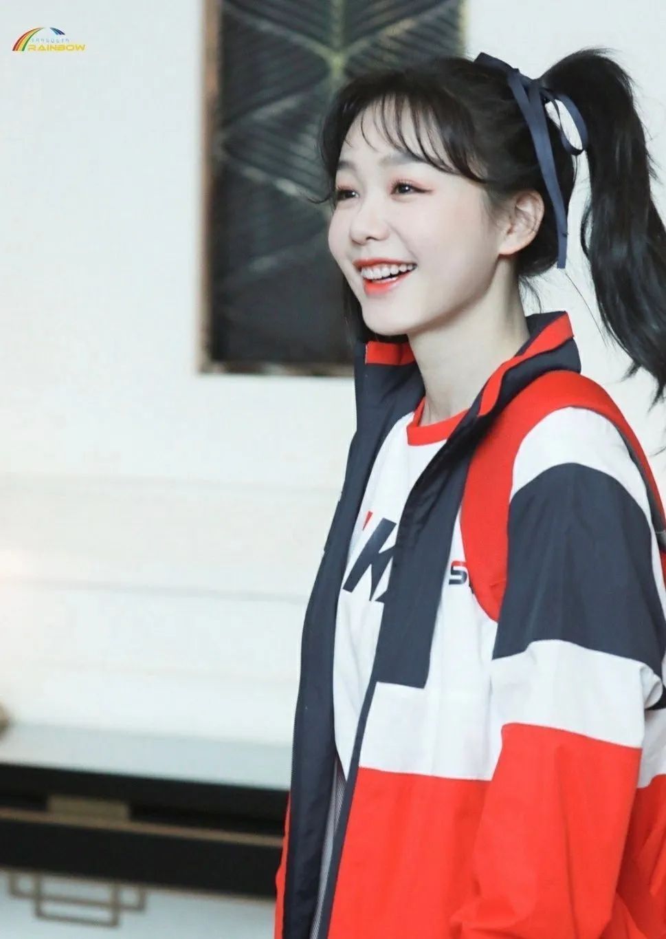 妹子写真 – 刘诗诗早秋西装裙和徐梦洁小甜甜，喜欢哪一位呢？_图片 No.21