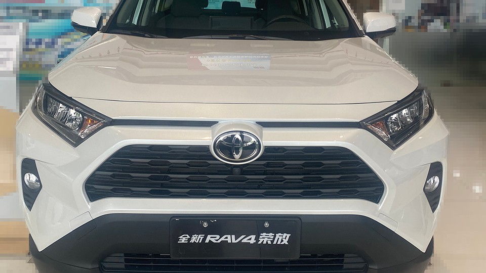 真实购车：卡罗拉到RAV4荣放，想尝新但“败给”习惯？